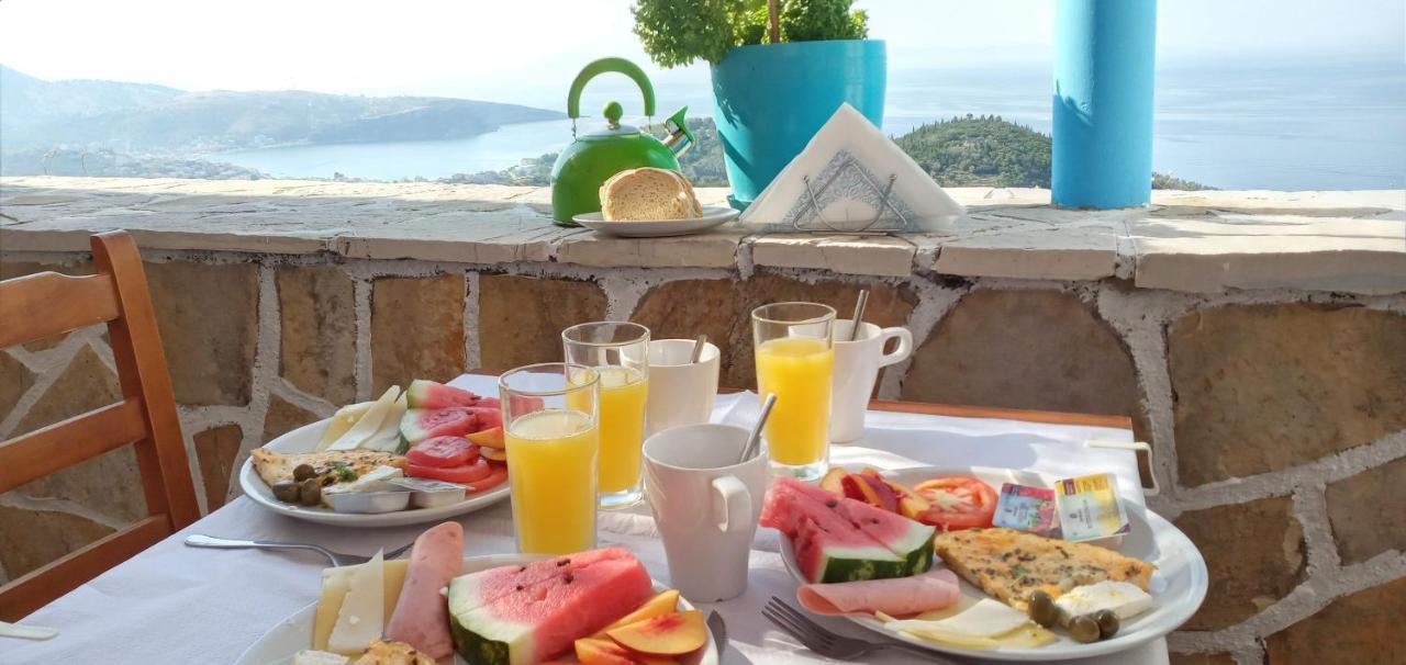 Amphora Guesthouse Himare Exterior foto