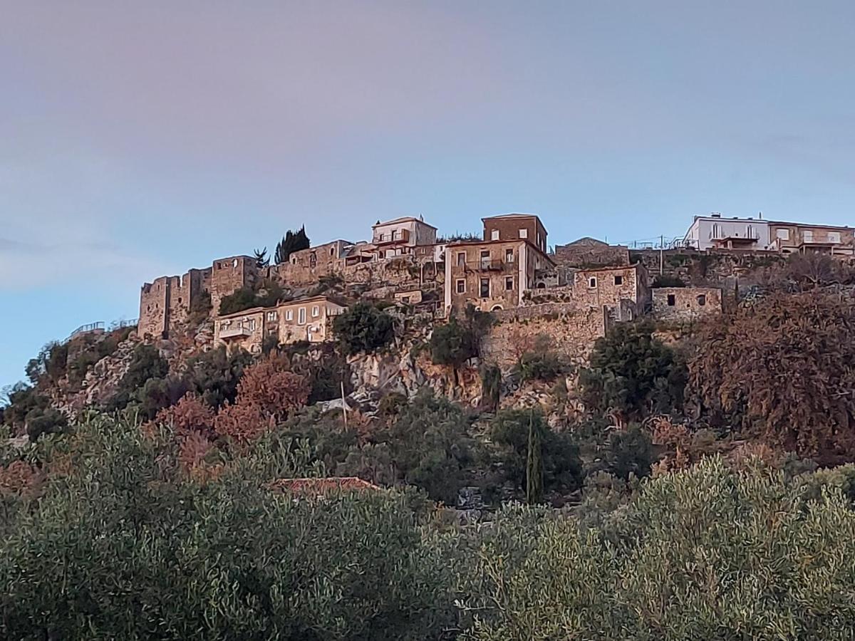 Amphora Guesthouse Himare Exterior foto