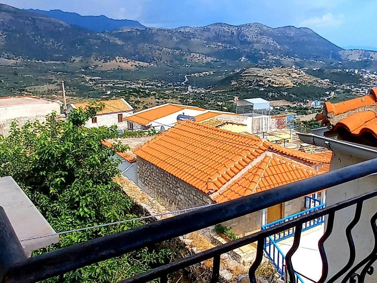 Amphora Guesthouse Himare Exterior foto